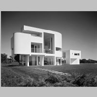 Richard Meier, The Saltzman House, photo by Ezra Stoller,Esto.jpg